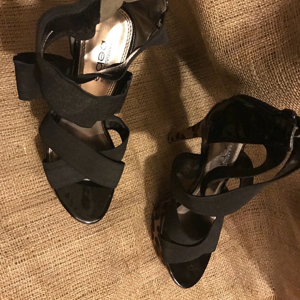 Bebe (Kardashian) Black & Animal Print Sandals - Picture 6 of 8